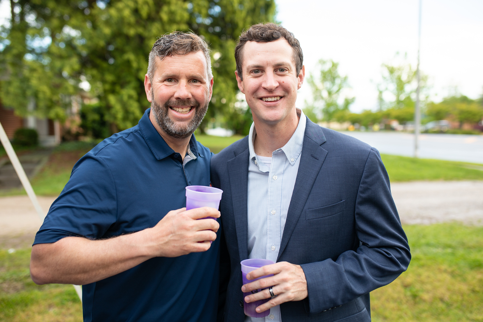 Two Gravity agents outdoors